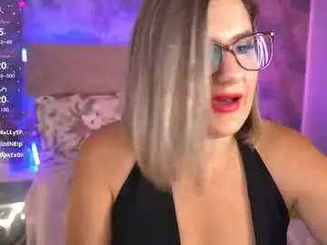 Chaturbate Live Sex of kiraroxx