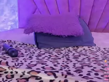 Chaturbate Live Sex Cam of lana_queen13