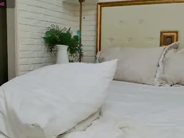Chaturbate Live Sex Cam of lilithvyre
