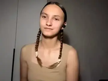 Chaturbate Watch Live Sex Cams of lynellegundelach