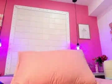 Chaturbate Live Sex Cam of models_sophia