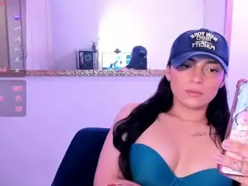 Chaturbate Live Porn of _ericavanderhill_