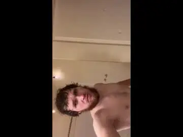 Chaturbate Nude Webcam of matthew_zzz