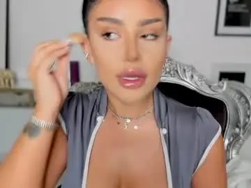 Chaturbate Live Sex of moniqueeass