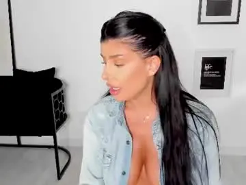 Chaturbate Adult Webcam of moniqueeass