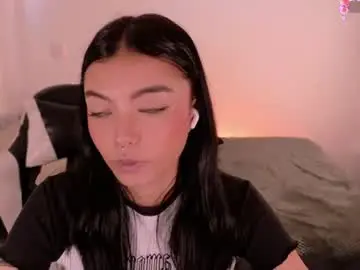 Chaturbate Free Porn Cam of anabelwolf
