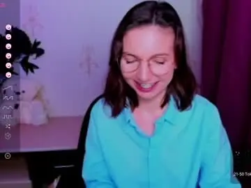 Chaturbate Adult Webcams of kindhazelhere_
