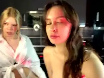 Chaturbate Sex Chat of kiss_and_chaos