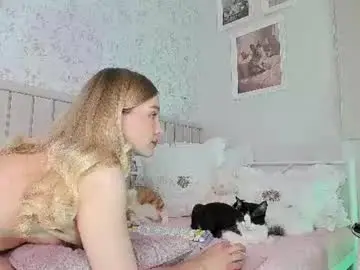 Chaturbate Live Sex Cam of kitty__sophie