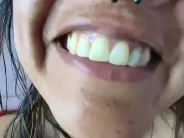 Chaturbate Nude Webcam of naughtyhotsquirt