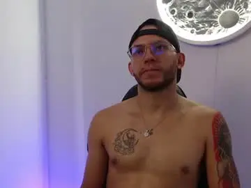 Chaturbate Free Live Porn of sammuelrogers21