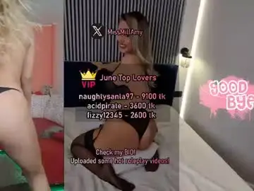 Chaturbate Free Porn Cam of amysuperheroes