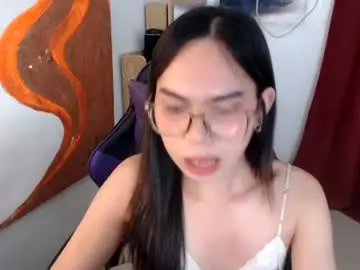 Chaturbate Sex Cam of emily_xo143
