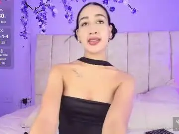 Chaturbate Watch Live Sex Cams of nikibrice