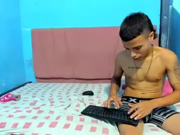 Chaturbate Live Porn of nikol_couple