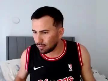 Chaturbate Live Sex of camilor_30