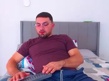 Chaturbate Best live sex cam show of camilor_30