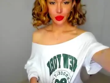Chaturbate Sex Cam of transnextdoor_