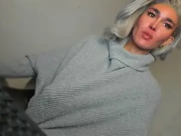 Chaturbate Live Sex Cam of transnextdoor_