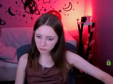 Chaturbate Live Sex Cam of chloe_ley