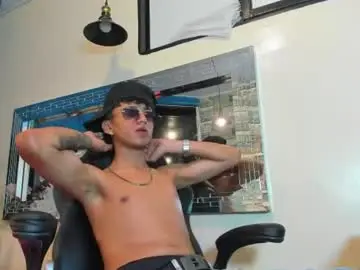 Chaturbate Free Porn Cam of mr_dylan1