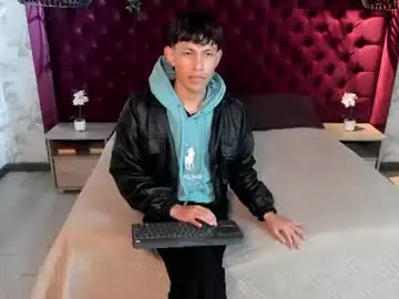 Chaturbate Watch Live Sex Cams of pierre_leroy_