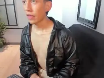Chaturbate Live Sex Cam of pierre_leroy_