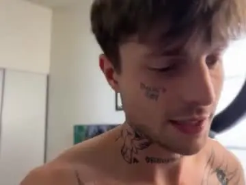 Chaturbate Free Porn Cam of prettyboyszn