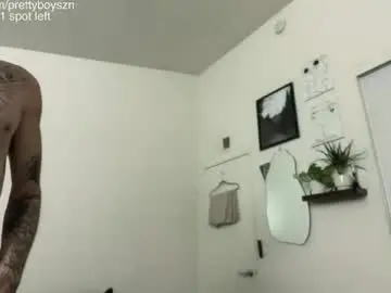 Chaturbate Adult Webcam of prettyboyszn