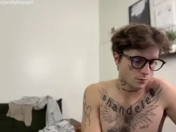 Chaturbate Nude Webcam of prettyboyszn