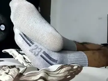 Chaturbate Live Sex Cam of waltherfeet_
