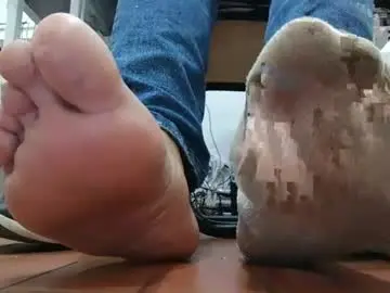 Chaturbate Live Sex Cam of waltherfeet_