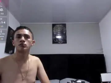 Chaturbate Watch Live Sex Cams of adam_walker_1