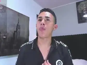 Chaturbate Nude Webcam of adam_walker_1