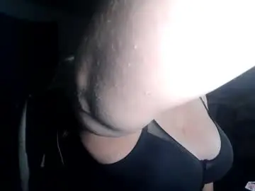 Chaturbate Nude Webcam of arabbustybeauty