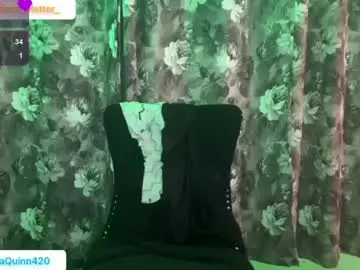 Chaturbate Live Sex Cam of lil_momma422