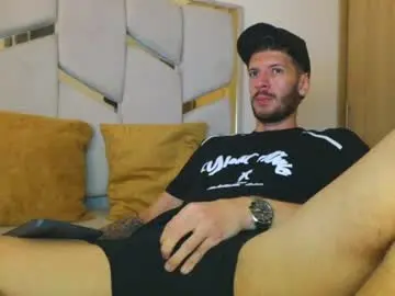Chaturbate Sex Cam of max_tayloor