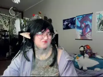 Chaturbate Live Sex Cam of crystal_muse