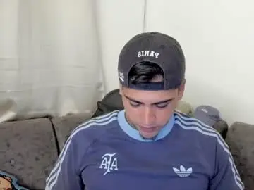 Chaturbate Live Sex Cam of sweetlatinoboy