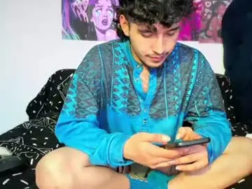 Chaturbate Live Sex of zoren33