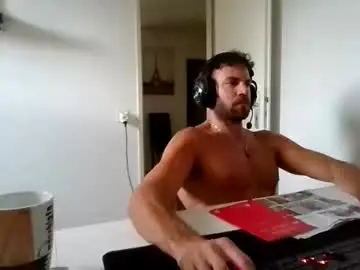 Chaturbate Best live sex cam show of alphah_hunk