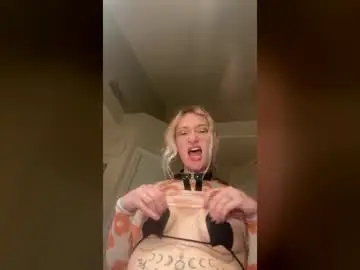 Chaturbate Private Sex Chat of braindeadbetty