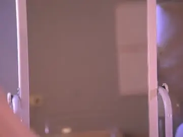 Chaturbate Nude Webcam of emmiellee