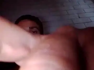 Chaturbate Free Live Porn of bigbarbs1998