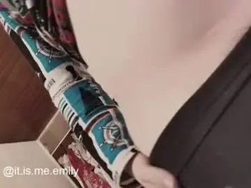 Chaturbate Best live sex cam show of emily_pearl_