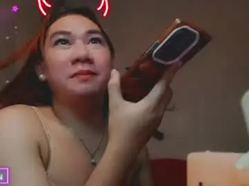 Chaturbate Live Sex of kiella69cum