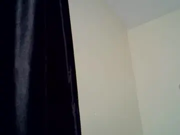 Chaturbate Free Porn Cam of petite_melinda