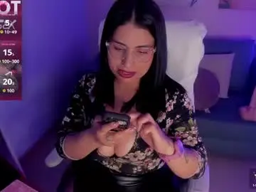 Chaturbate Sex Cam of sheyla_hills_