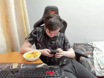 Chaturbate Watch Live Sex Cams of iliaskrislove