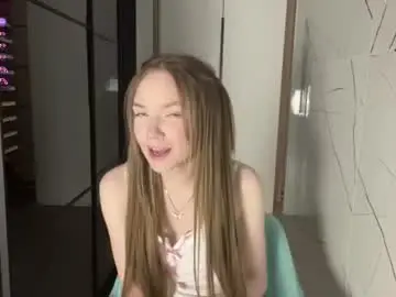 Chaturbate Sex Cam of magdalenebirdtail